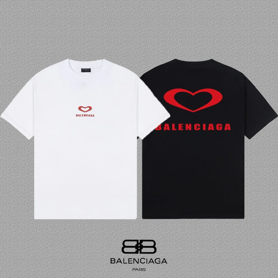 P80✨🔥 BALENCIAGA Paris lettering printed short-sleeved T-shirt. Custom-woven and dyed 300 grams of combed cotton heavyweight fabric. Zero color difference in threads. Perfect details. Different from the current currency version. Welcome to compare. Same Style for men and women. Must-sell in the picture above. Color: White Black Size: 1 2 3 4